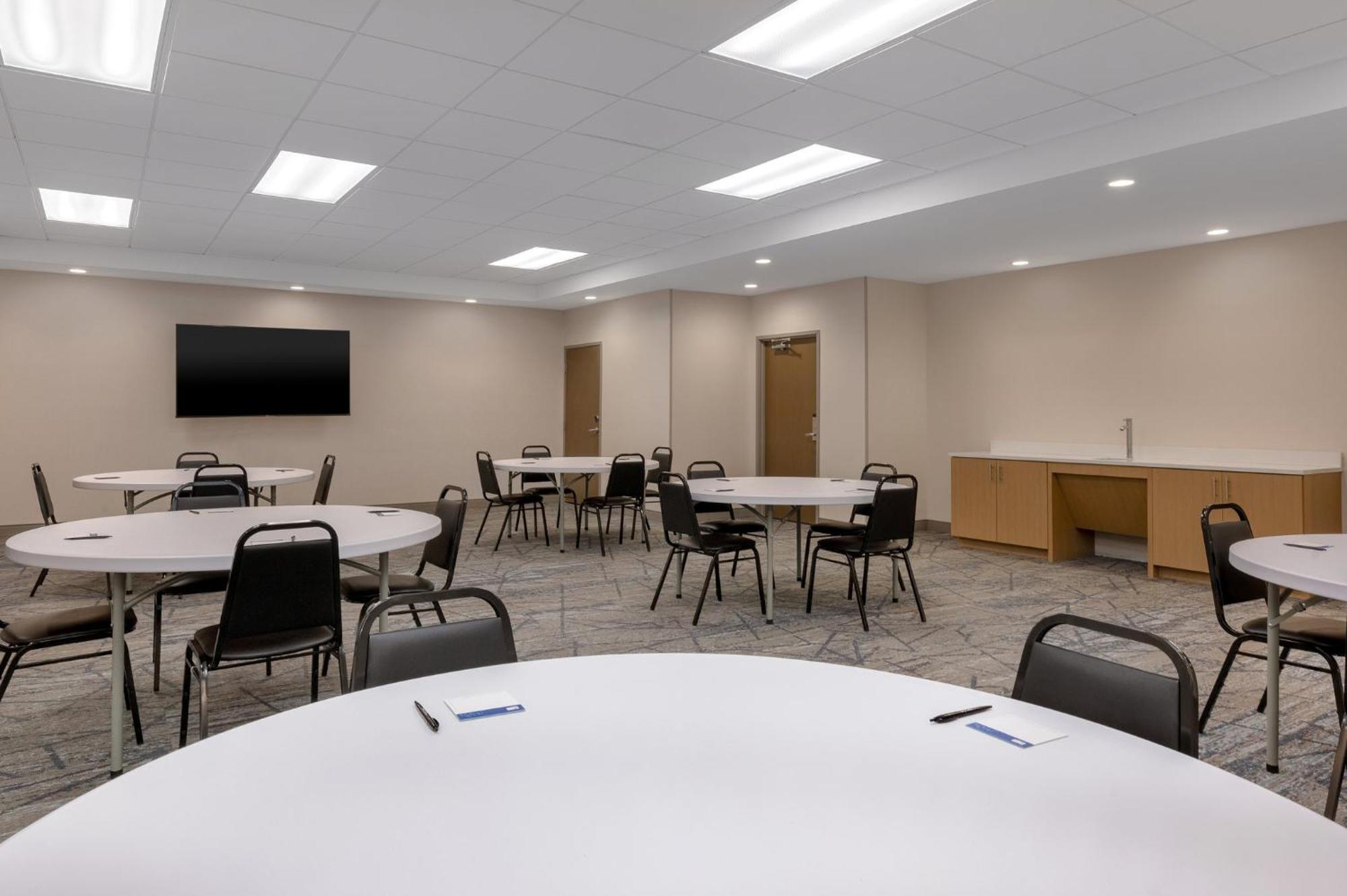 Holiday Inn Express & Suites Alton St Louis Area By Ihg Екстериор снимка